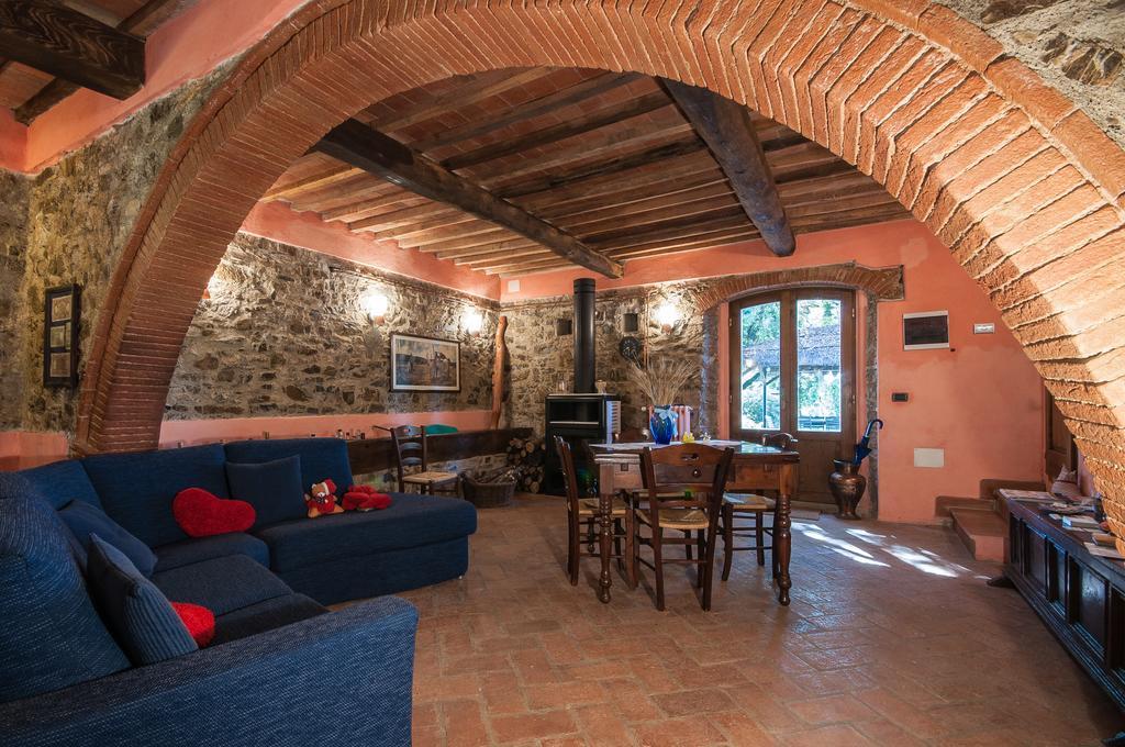 Agriturismo Colle Donatucci Konuk evi Castagneto Carducci Dış mekan fotoğraf